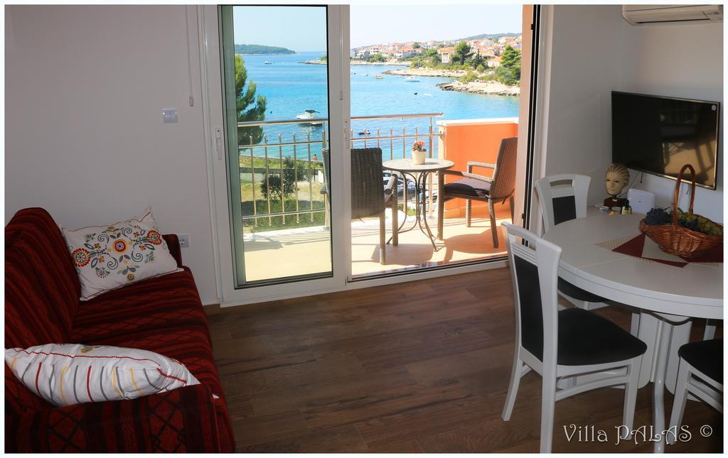 Villa Palas Apartments 2 Рогозниця Екстер'єр фото